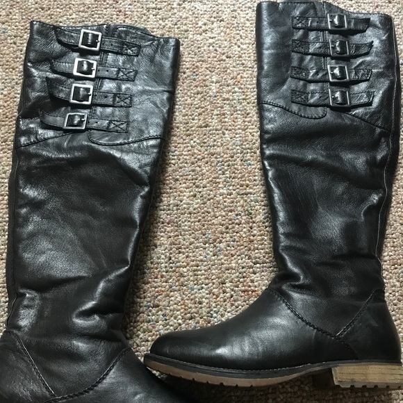 Steve Madden Shoes - Steve Madden sz 7 leather black boots midori